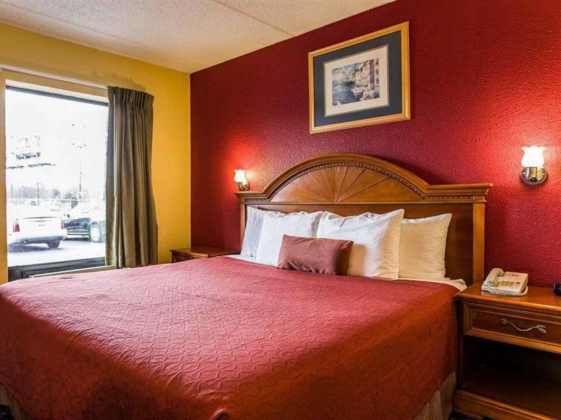 Rodeway Inn Charlotte Downtown Екстер'єр фото