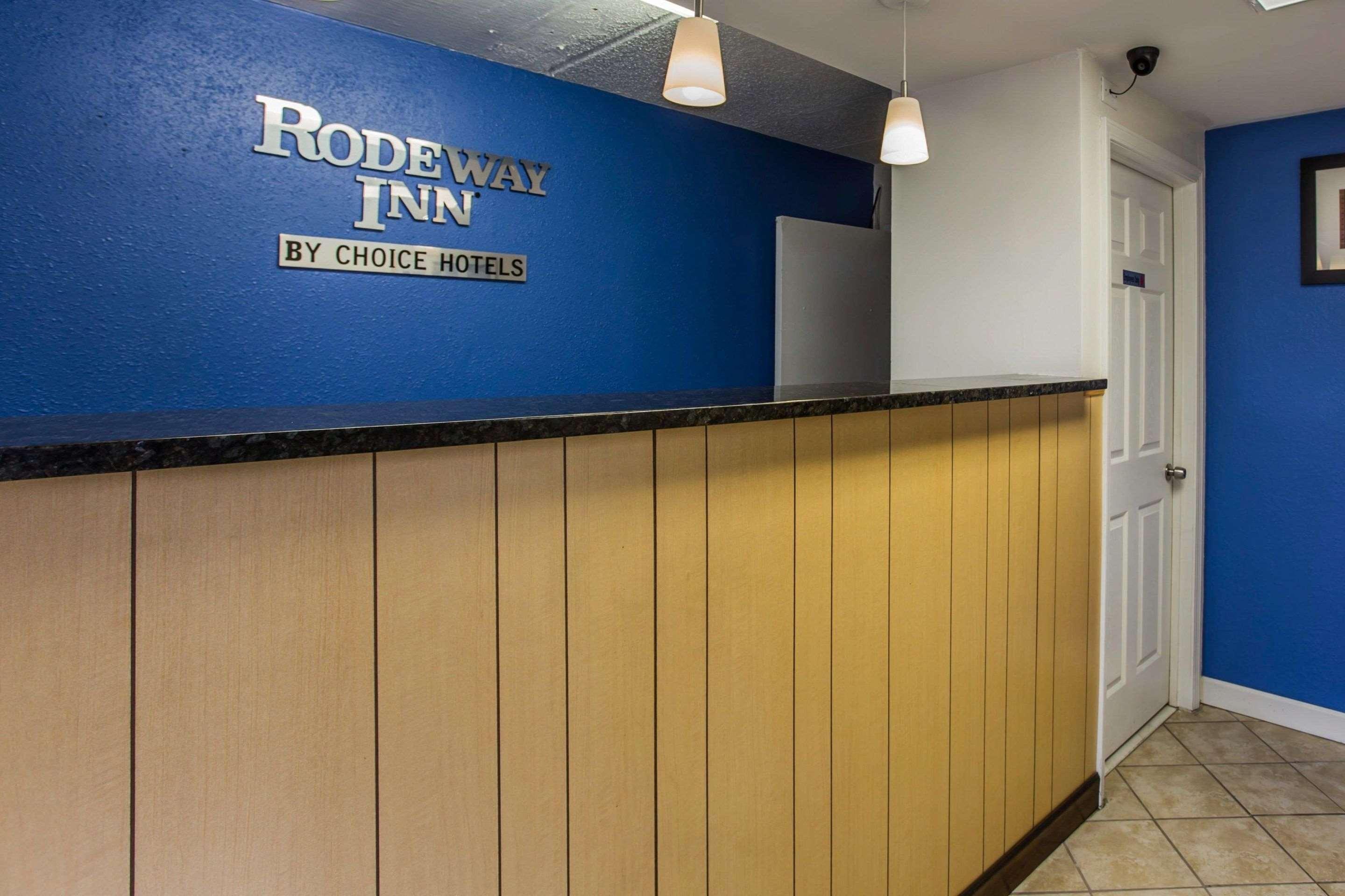 Rodeway Inn Charlotte Downtown Екстер'єр фото