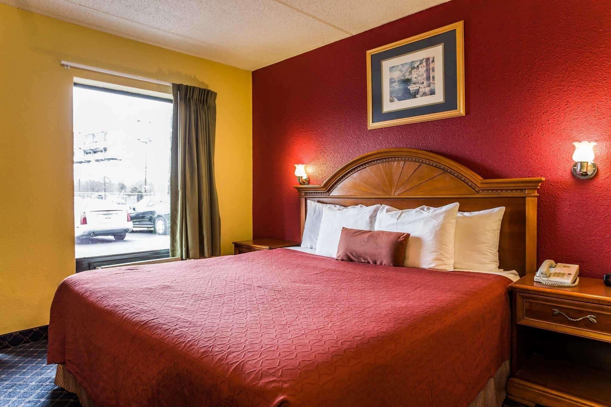 Rodeway Inn Charlotte Downtown Екстер'єр фото