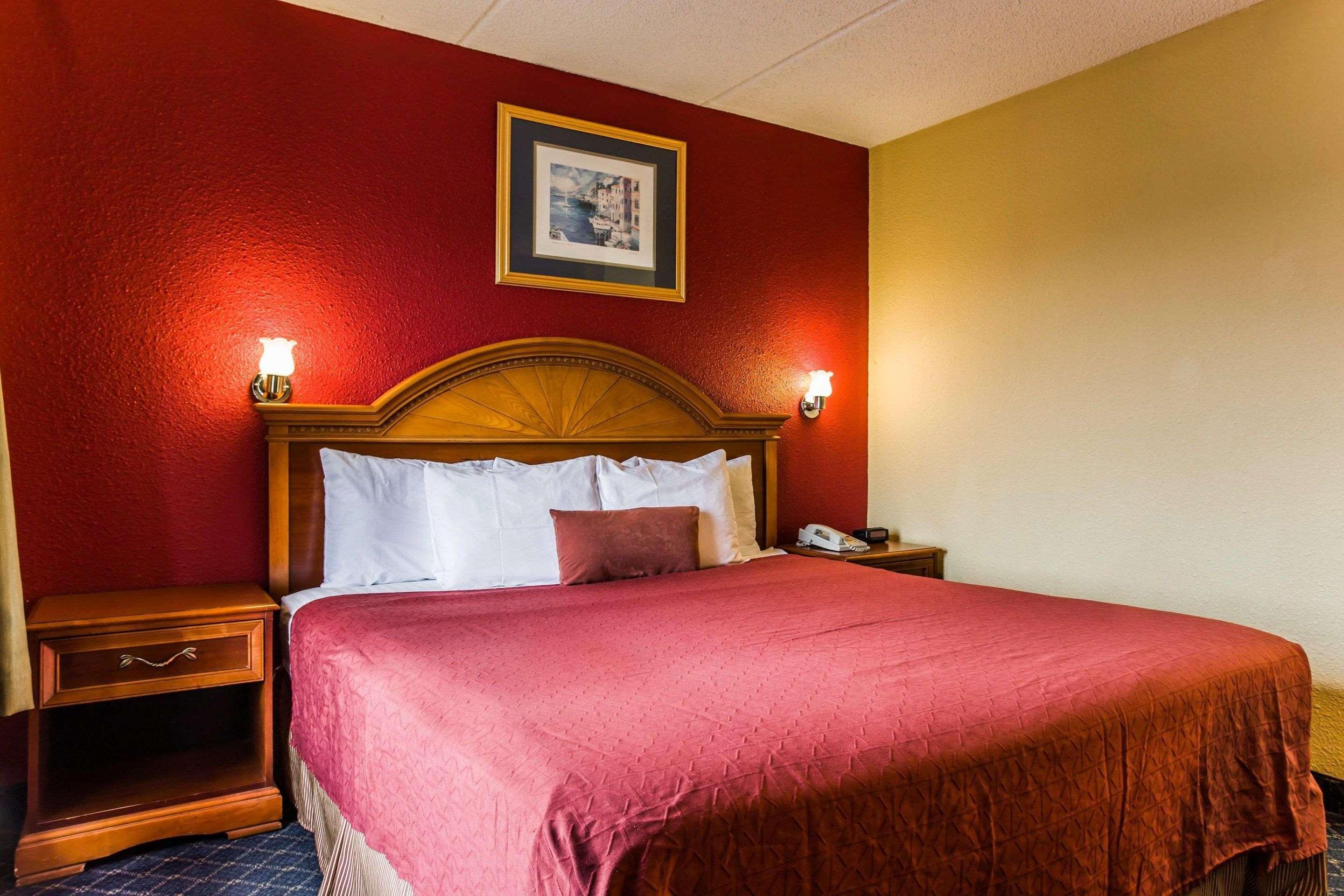 Rodeway Inn Charlotte Downtown Екстер'єр фото
