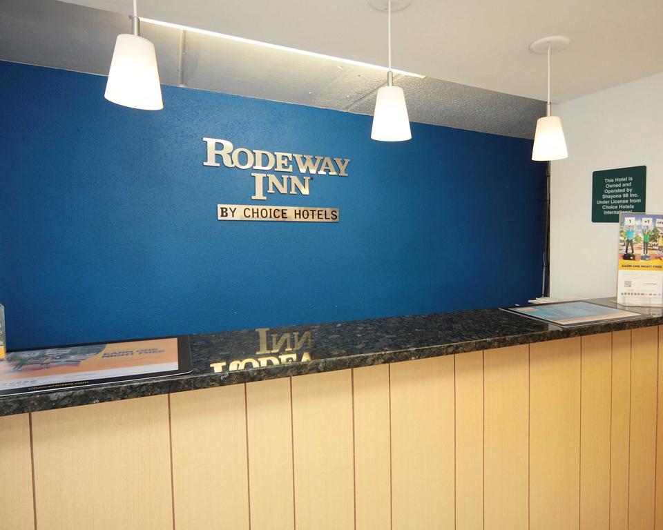Rodeway Inn Charlotte Downtown Екстер'єр фото