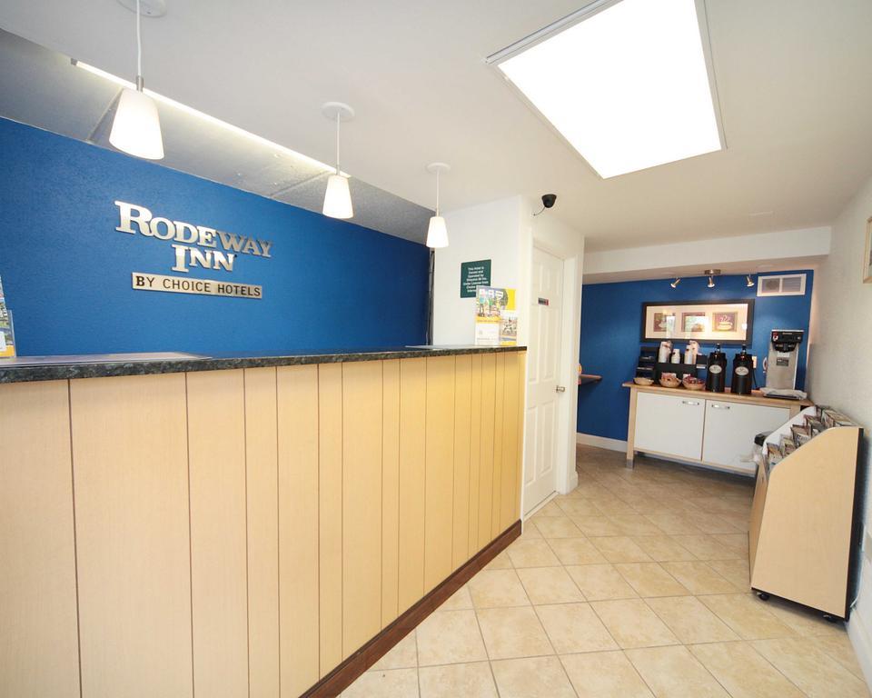 Rodeway Inn Charlotte Downtown Екстер'єр фото